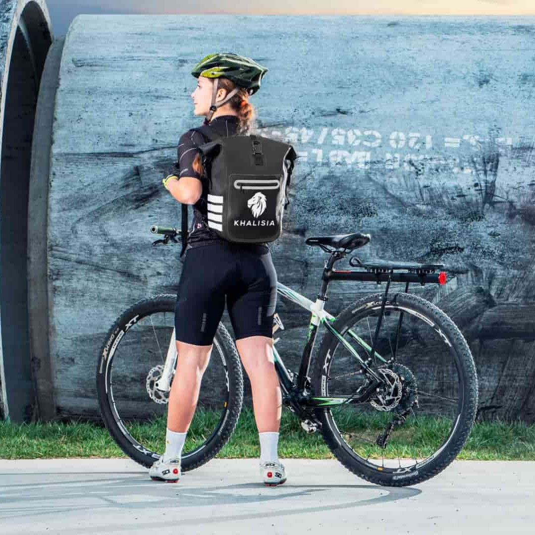 Robuster schwarzer Fahrradrucksack mit Laptopfach für 13–15 Zoll Geräte