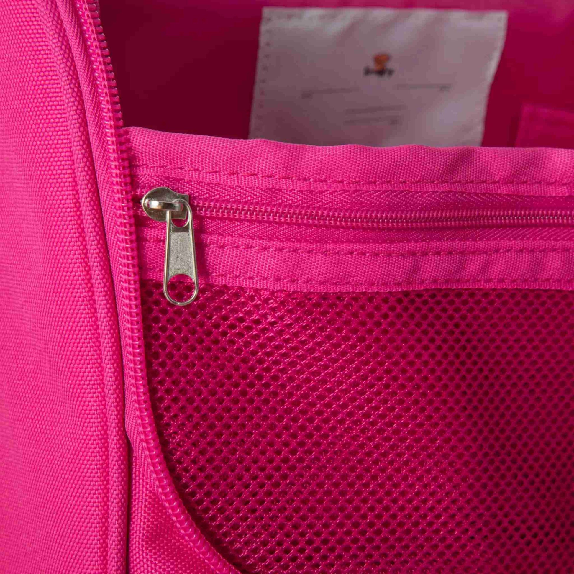 Detailansicht des hochwertigen, pinken Reißverschlusses der Prinzessin-Umhängetasche; die kindgerechte und leichtgängige Verarbeitung ermöglicht ein einfaches Öffnen und Schließen der Tasche.
